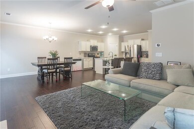 209 Braemore Mill Dr, Lawrenceville, GA 30044 - photo 4