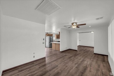 1422 W 580 N, Saint George, UT 84770 - photo 5