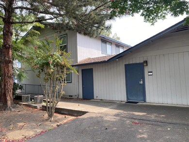 799 Spring St, Medford, OR 97504 - photo 5