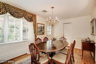 6804 Walnut St, Falls Church, VA 22046 - photo 3