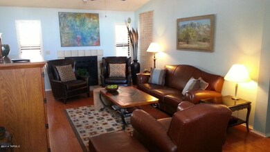 Living room w/fireplace