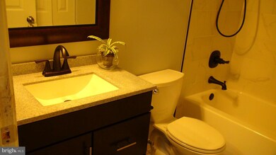 11005 Huntington Woods Cir, Fredericksburg, VA 22407 - photo 5