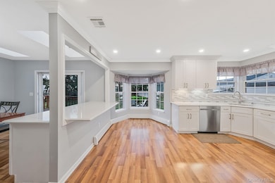 15 Sun Valley Ln, Bellport, NY 11713 - photo 3