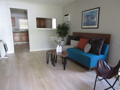 7518 Lockwood Dr, Houston, TX 77016 - photo 3