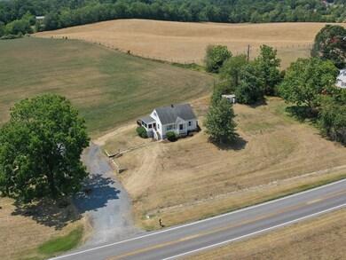 2131 Hermitage Rd, Waynesboro, VA 22980 - photo 4