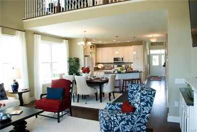 4587 Founders Dr unit 21, Center Valley, PA 18034 - photo 5