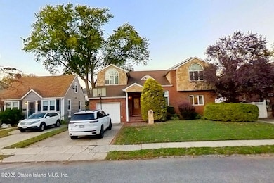 257 Locust Ave, Staten Island, NY 10306 - photo 4