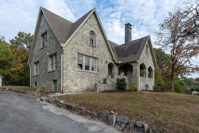 13 - 311 N Germantown - Exterior