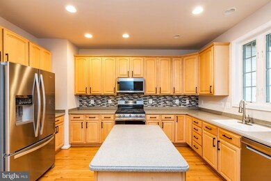 20118 Macintosh Ln, Germantown, MD 20876 - photo 4