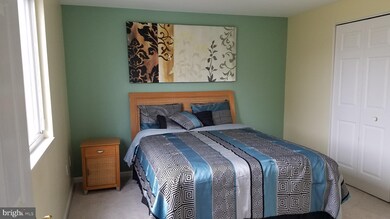 9862 Nimitz Ct, Manassas, VA 20109 - photo 5