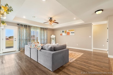 375 E 498 Cir, Pryor, OK 74361 - photo 5