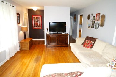 LIVING ROOM (WITH REAL WOOD FLOORS)