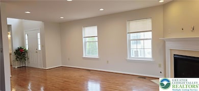 3791 Knight Dr, MacUngie, PA 18062 - photo 4