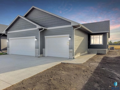 430 N Summit Ave, Tea, SD 57064 - photo 2