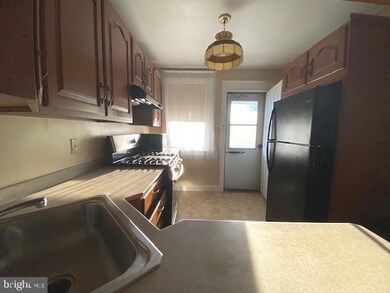 1402 Linden St, Reading, PA 19604 - photo 7