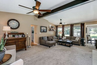 High, beamed ceiling and lots of natural light