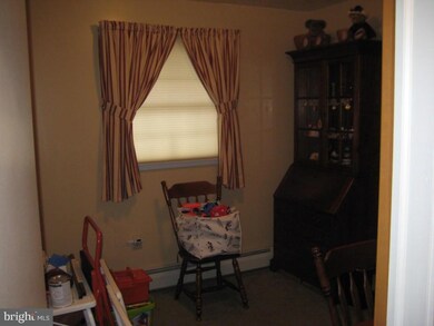 966 E Pine St, Palmyra, PA 17078 - photo 7