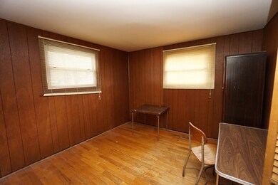 1526 Amarillo Dr, Carpentersville, IL 60110 - photo 4