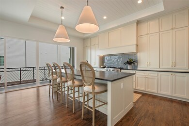 1029 Mobile St, Dallas, TX 75208 - photo 4