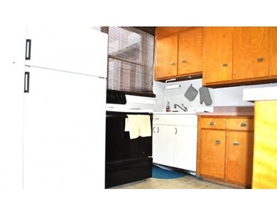 3 Englewood Ave unit 14, Brookline, MA 02445 - photo 3