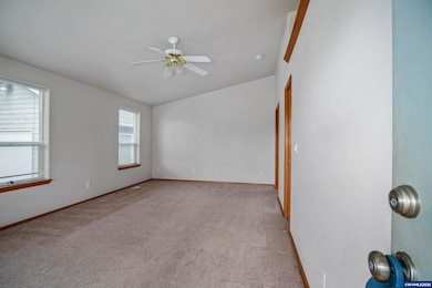 484 Travis Ct NE, Salem, OR 97301 - photo 4