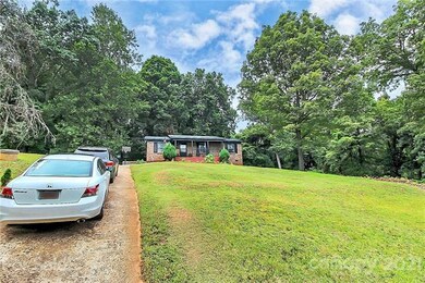 599 Stateline Rd, Clover, SC 29710 - photo 4