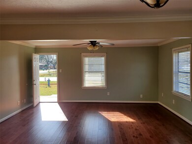 10602 Bentley St, Houston, TX 77093 - photo 4