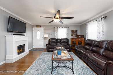 31 Lisa Dr, Hazlet, NJ 07730 - photo 4