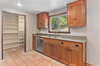 350 Fielder Creek Rd, Rogue River, OR 97537 - photo 6