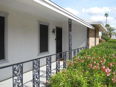 Burns Drive covered entry