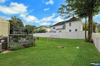 42 Eastbrook Dr, River Edge, NJ 07661 - photo 5