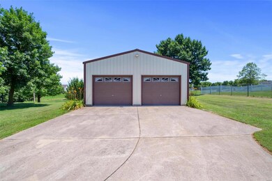 Detached 2 car garage.