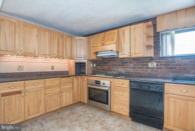 28 Valley Rd, Wilmington, DE 19804 - photo 5