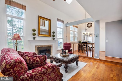 3416 Doe Run Ct, Herndon, VA 20171 - photo 6