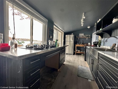 4330 Pantek Park Dr, Attica, MI 48412 - photo 3