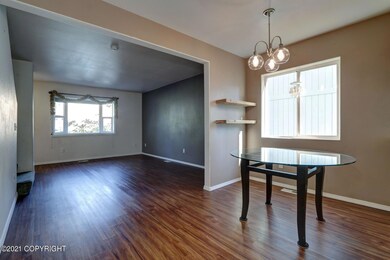 Dining /living room