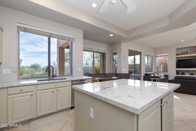 10271 E Rosemary Ln, Scottsdale, AZ 85255 - photo 5