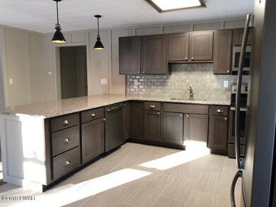 115 Boulder Dr, Hawley, PA 18428 - photo 4