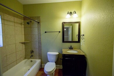 2620 Arlington St, Houston, TX 77008 - photo 6