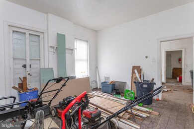 364 E Airy St, Norristown, PA 19401 - photo 6