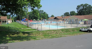 42-5 Barkway Dr, Falling Waters, WV 25419 - photo 7