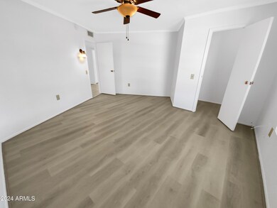 10549 W Ocotillo Dr unit 39, Sun City, AZ 85373 - photo 5