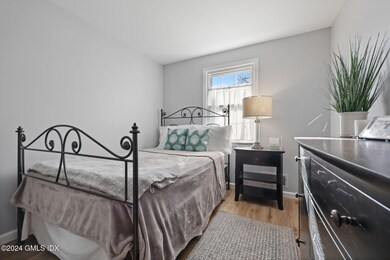 98 Valley Rd unit 6, Cos Cob, CT 06807 - photo 7