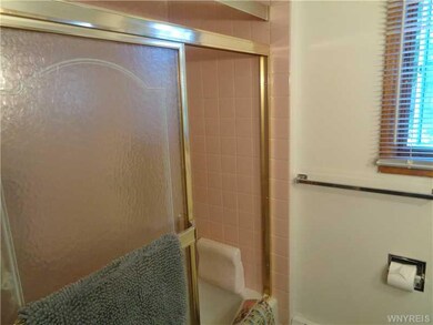 Bathroom. lower