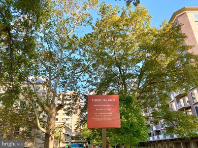 409 N St SW unit 5, Washington, DC 20024 - photo 2