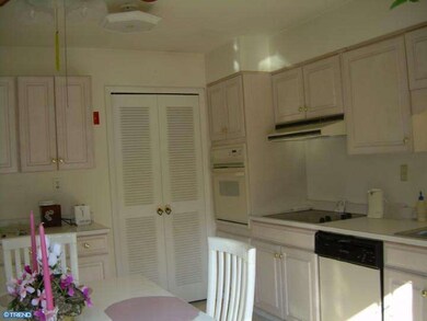 17 Farragut Ct, Willingboro, NJ 08046 - photo 6