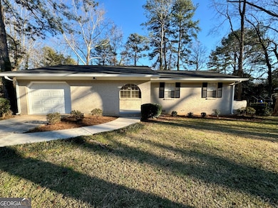 2205 Chestnut Hill Cir, Decatur, GA 30032 - photo 2