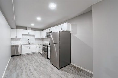 9711 Linkmeadow Ln unit 3, Houston, TX 77025 - photo 6