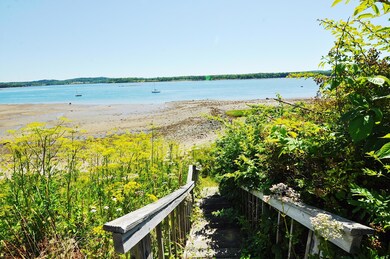Curran stairs to beach