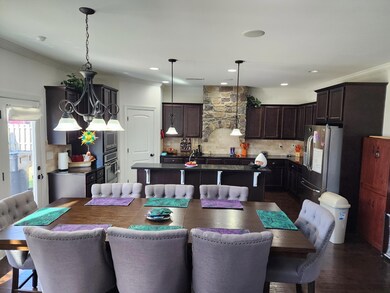 BREAKFAST ROOM